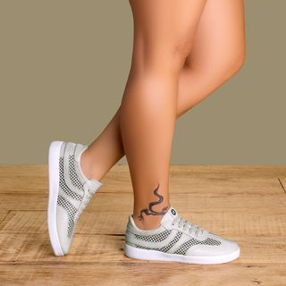 Tênis   Cano Baixo em Couro Off-White - Codigo - 160004