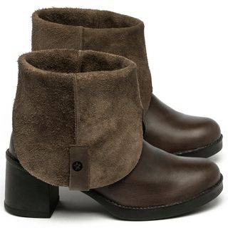 Bota   Cano Curto Salto de 5 cm em Couro Café - Codigo - 141259