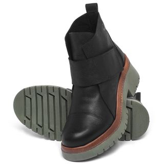 Bota   Cano Curto Salto de 4 cm em Couro Preto - Codigo - 153026