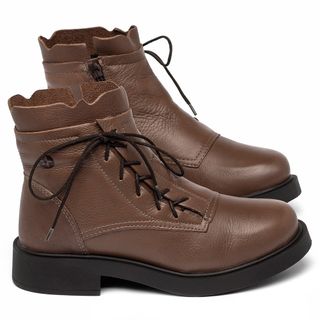 Bota   Cano Curto Salto de 2 cm em Couro Marrom - Codigo - 156098