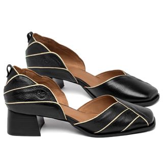 Scarpin   Bico Quadrado Salto de 4 cm em Couro Preto - Codigo - 157037