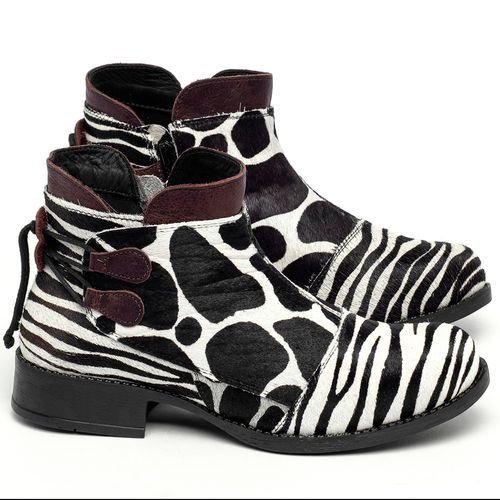 Bota Cano Curto em Couro Zebra - Codigo - 141193