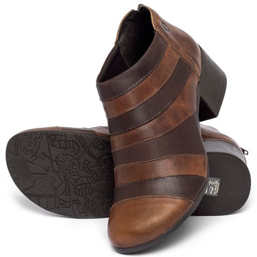 Bota   Cano Curto Salto de 5 cm em Couro Marrom - Codigo - 137162