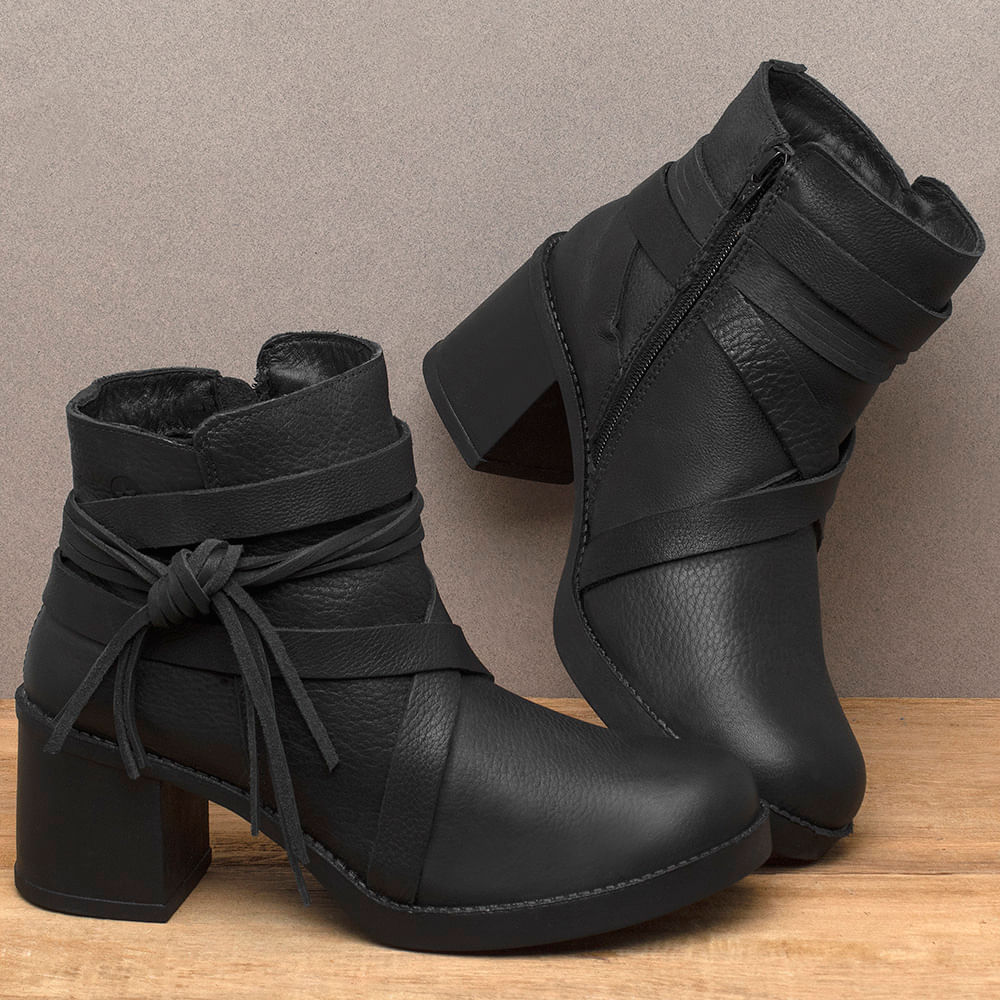 Botinha cano curto couro shoes shoes preto store