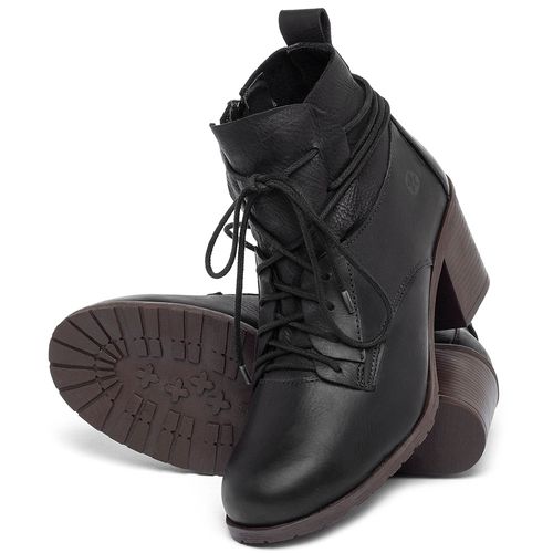 Bota   Cano Curto Salto de 6 cm em Couro Preto - Codigo - 137241