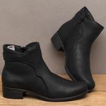 Laranja_Lima_Shoes_Sapatos_Femininos_Bota___Cano_Curto_Salto_de_3_cm_em_Couro_Preto_-_Codigo_-_139083_3